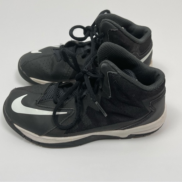 Nike AirMax Stutter Step 2 Black White Basketball Boy’s Size 1 Youth - Picture 4 of 9